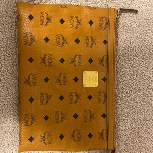 MCM Medium Viestos Pouch